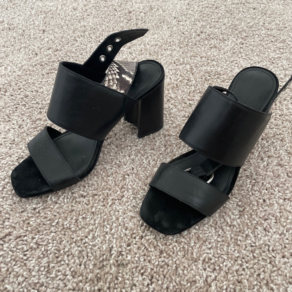Banana Republic Strappy Sandals with Snakeskin Strap size 6.5